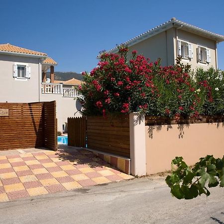 Le Torri Villas By Nidri Holiday Villas المظهر الخارجي الصورة