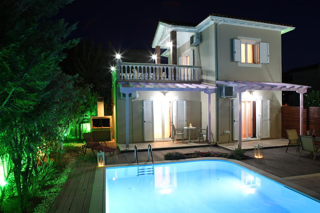 Le Torri Villas By Nidri Holiday Villas المظهر الخارجي الصورة