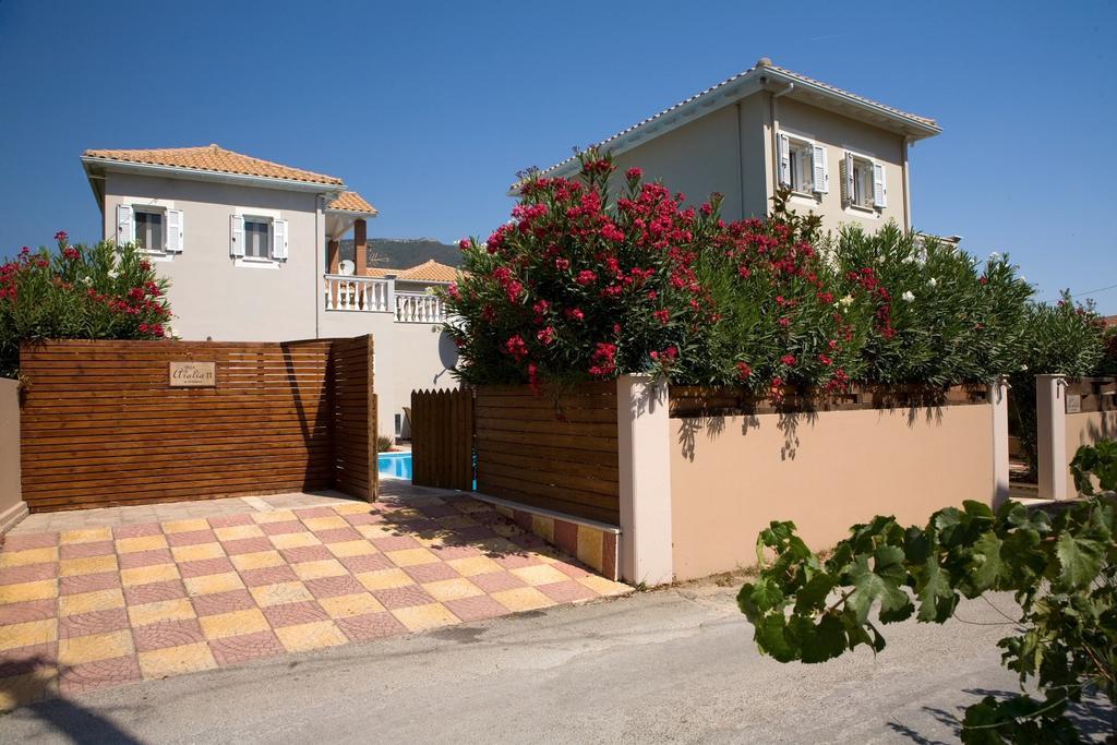 Le Torri Villas By Nidri Holiday Villas المظهر الخارجي الصورة