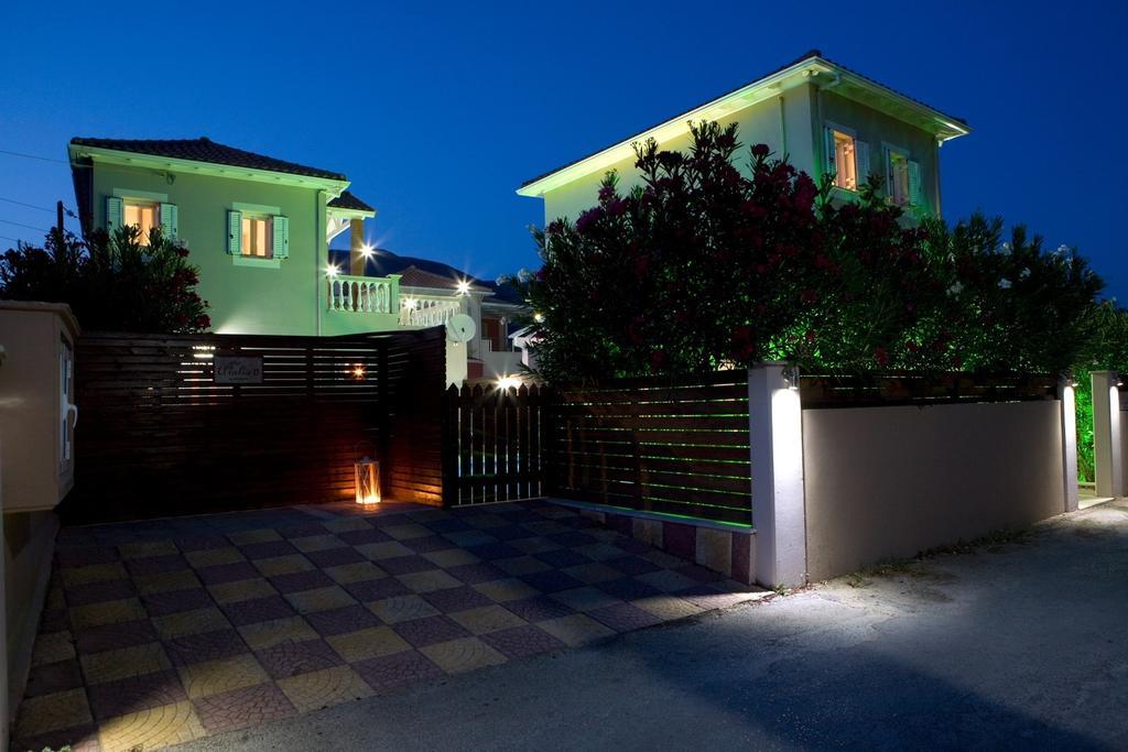 Le Torri Villas By Nidri Holiday Villas المظهر الخارجي الصورة
